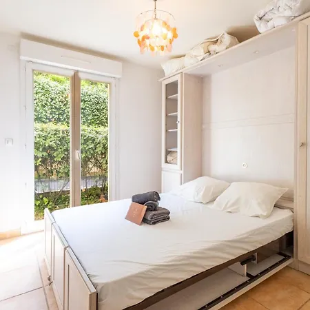 Summer Holidays Riviera Apartment