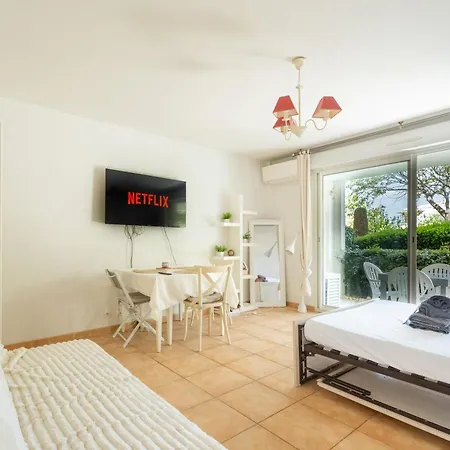 Apartment Summer Holidays Riviera Nizza